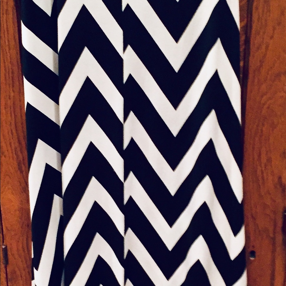 Chevron Print Long Skirt